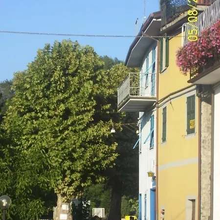 Ferienwohnung Fuer 6 Personen Ca 65 Qm In Carro, Italienische Riviera Italienische Westkueste Apartman *